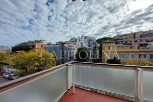 Via Muggia: prestigioso appartamento