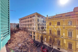 Via Boncompagni: splendido appartamento