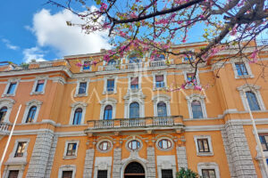 Via F. di Savoia: prestigioso appartamento
